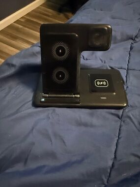 Wireless Charging Stand - Black